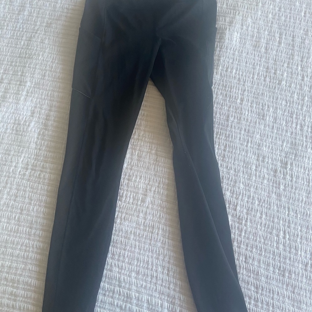 Black lululemon leggings